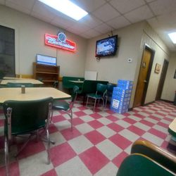 Cameron Ranch Food Mart - 2023 Dining area