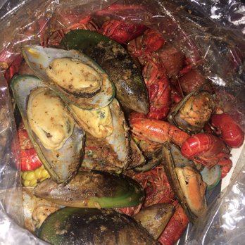 Tom's Crab Shack - Seafood combo #1 crawfish, mussels, sausage, potatoes - Cajun/Creole Near Me - Concord, California Tom's Crab Shack - Seafood combo #1 crawfish, mussels, sausage, potatoes - Cajun/Creole Near Me - Concord, California