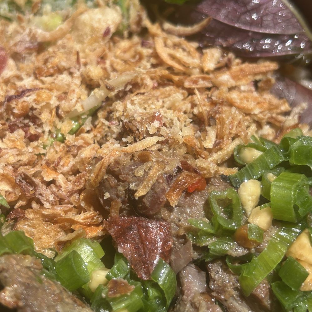Be U - Beef bowl with noodles - Vietnamese Near Me - Los Angeles, California