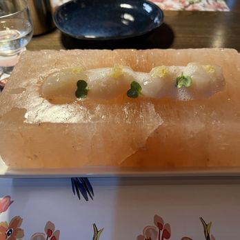Hummingbird Sushi - scallop - Japanese Near Me - Seattle, Washington