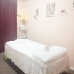 June Spa Massage - One of the roo.s.