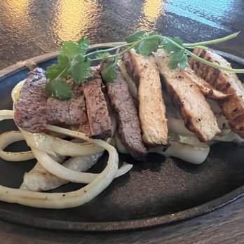 Santo Patio - Beef and chicken fajitas - Mexican Near Me - Del Valle, Texas