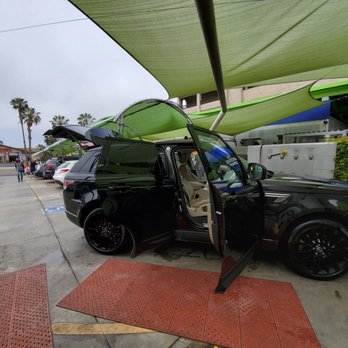 Washman - This is the $12 wash!! Incredible combination of low cost and high quality. Wow! - Car Wash Near Me - San Diego, California Washman - This is the $12 wash!! Incredible combination of low cost and high quality. Wow! - Car Wash Near Me - San Diego, California