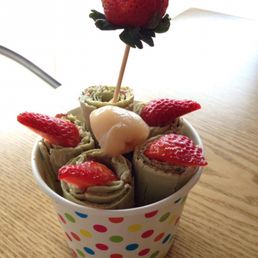 Matcha Lady = green tea & strawberry + lychee Matcha Lady = green tea & strawberry + lychee
