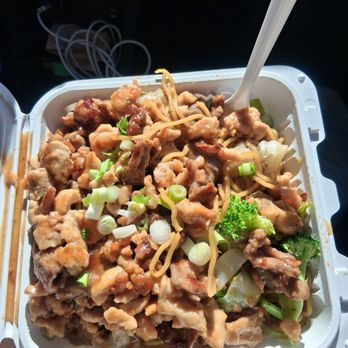 Mama Fresh Grill Teriyaki - Noodles, veggies with meat and chicken - Chicken Shop Near Me - Hesperia, California Mama Fresh Grill Teriyaki - Noodles, veggies with meat and chicken - Chicken Shop Near Me - Hesperia, California