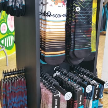 shredstore.de - Sports Wear Near Me - Munich, BY