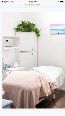 APOLONIA SKIN CARE by null