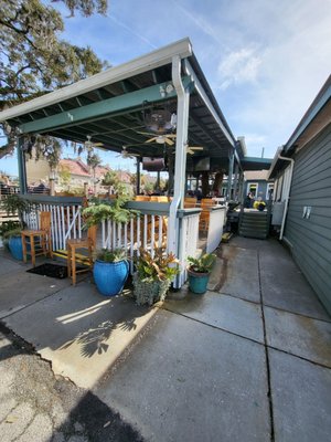 Tubby's Tank House Thunderbolt by null