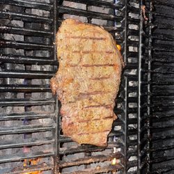 Ethyl's Smokehouse & Saloon - Nice steaks.