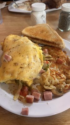 Donna's Main Street Diner by null