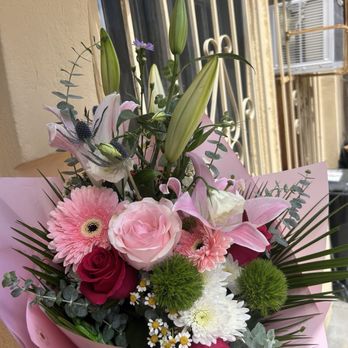 Sofia Flores Y Plantas - Florists Near Me - Los Angeles, California