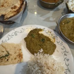 A Taste Of India - Naan, rice and chicken curry sagwala.