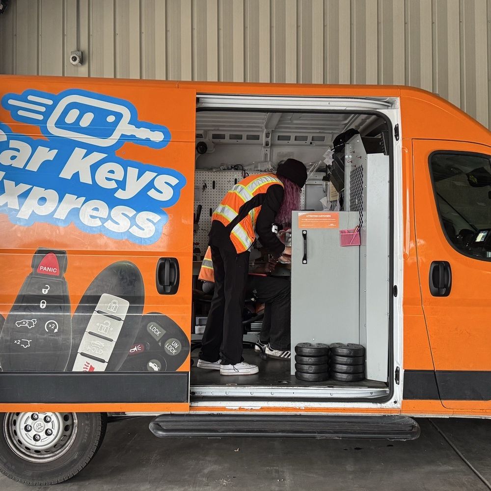 Car Keys Express van. Car Keys Express van.
