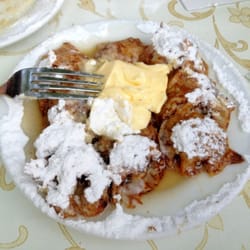 Poffertjeskraam Cornelis de Haan - Rum poffertjes. The rum isn't inside, just poured over the top.