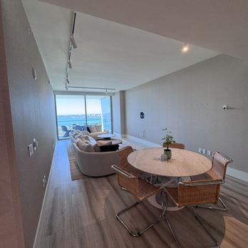 The Wall Guy - Wallpaper installation
#oceana ball harbour - Wallpapering Near Me The Wall Guy - Wallpaper installation
#oceana ball harbour - Wallpapering Near Me