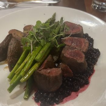 The Whistling Grizzly - Rocky Mountain Elk Tenderloin* - American Near Me - Jackson, Wyoming