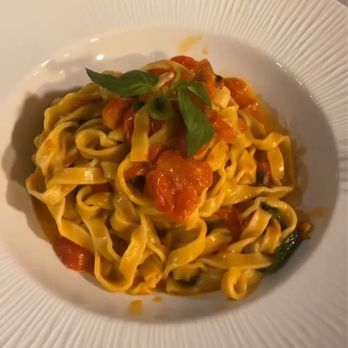 Emma Pizzeria - fettuccina and tomato - Pizza Near Me - Rome, RM