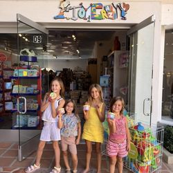 Toy Crazy - In front of toy crazy