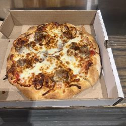 Mad Rush Pizza - Sausage pizza