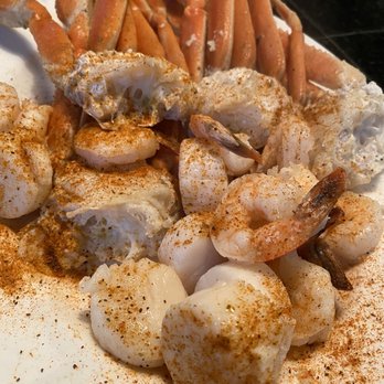 The Full Moon Oyster Bar - Seafood Near Me - Clemmons, North Carolina