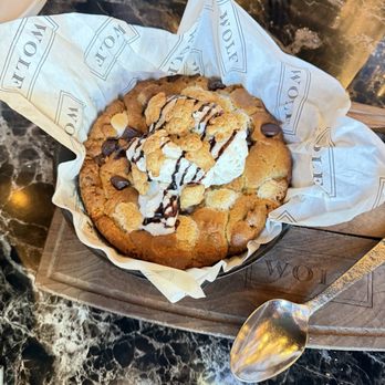 Wolf by Vanderpump at Caesars Republic Lake Tahoe - Deep Dish S'More: a way more elegant pazookie - American Near Me - Stateline, Nevada