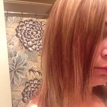 Salon 2DYE4 - Horrible color by Casey - green hue on bottom - Hair Salons Near Me - Houston, Texas