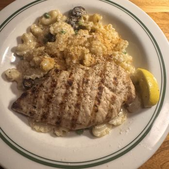 Carletti's - Alfredo Bianco (added the peas and mushrooms) with chicken - Italian Near Me - Oklahoma City, Oklahoma