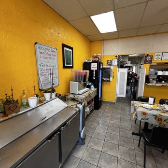 Taqueria & Estrellas - Inside - Mexican Near Me - Santa Paula, California Taqueria & Estrellas - Inside - Mexican Near Me - Santa Paula, California