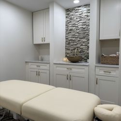 Pelvic Rehabilitation and Wellness Center - Private treatment room