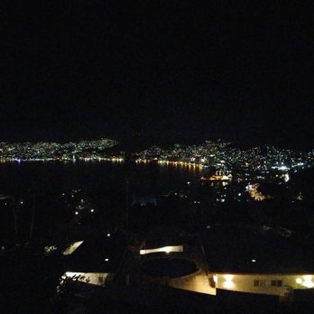 Hotel Las Brisas Acapulco - Night view from the Bellavista resturant. - Hotels Near Me - Acapulco, GRO Hotel Las Brisas Acapulco - Night view from the Bellavista resturant. - Hotels Near Me - Acapulco, GRO