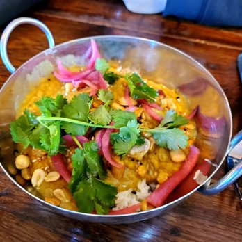 The Dutchess - Burmese Rice bowl w/ chickpeas (forgot the name!) - Cafes Near Me - Ojai, California The Dutchess - Burmese Rice bowl w/ chickpeas (forgot the name!) - Cafes Near Me - Ojai, California