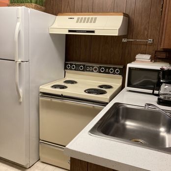 The NASWA Resort - Lovely kitchen area - Resorts Near Me - Laconia, New Hampshire