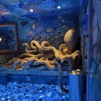 Sexy Fish - Glimpse of the men's bathroom - Seafood Near Me - Miami, Florida