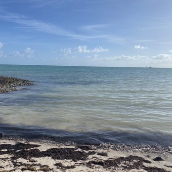 Sombrero Beach - Swimming Pools Near Me - Marathon, Florida Sombrero Beach - Swimming Pools Near Me - Marathon, Florida
