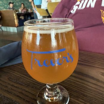 Trevor's - 10 oz draft beer - Pizza Near Me - Phoenix, Arizona Trevor's - 10 oz draft beer - Pizza Near Me - Phoenix, Arizona