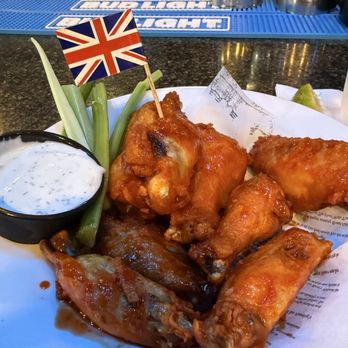 Mad Dogs British Pub - King's Wings - Pubs Near Me - San Antonio, Texas