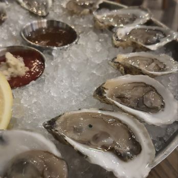 Dryft - dozen raw oyster - Seafood Near Me - Revere, Massachusetts Dryft - dozen raw oyster - Seafood Near Me - Revere, Massachusetts