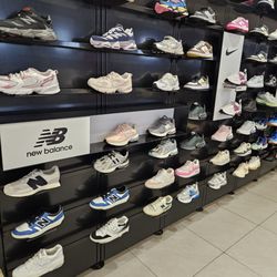 Foot Locker - New balance shoes