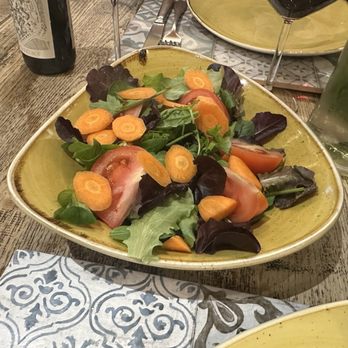 Trattoria da Garibardi - Mixed green salad. - Tuscan Near Me - Florence, FI Trattoria da Garibardi - Mixed green salad. - Tuscan Near Me - Florence, FI