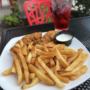 Eris Brewery and Cider House - Kids Chicken Tenders - Cideries Near Me - Chicago, Illinois
