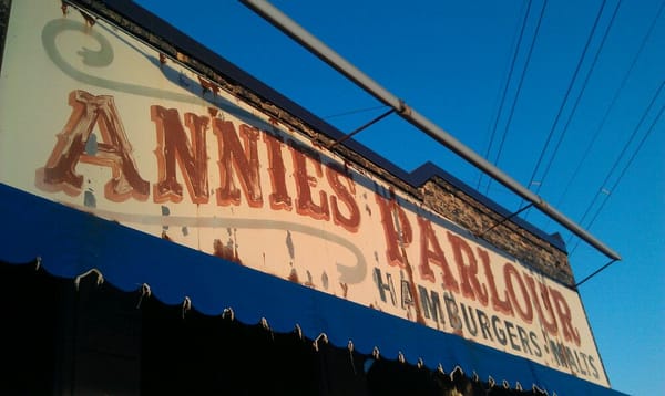 Annie's Parlour by null