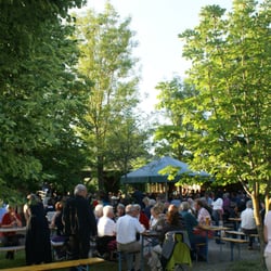 Hofbiergarten Grenzebach