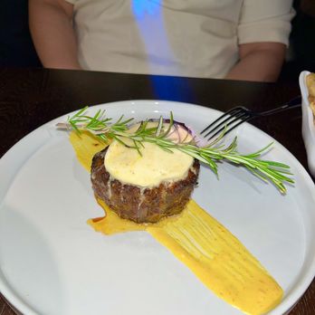 Platea - Filet mignon with God Butter - Peruvian Near Me - Pinecrest, Florida