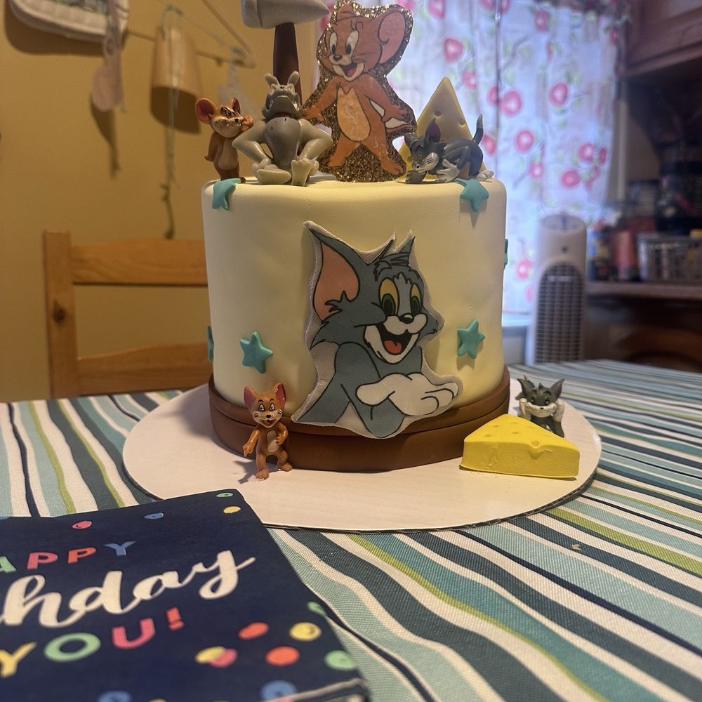 Edo's Cakes - Bakeries Near Me - Hillside, New Jersey