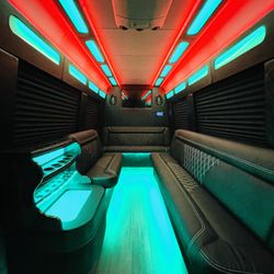 Noti Limousine - Limo 14 pax Mercedes Benz
