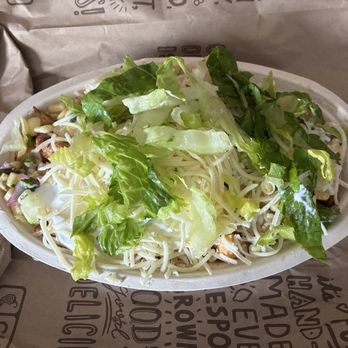 Chipotle Mexican Grill - Burrito bowl with chicken - Mexican Near Me - Rochester, New York Chipotle Mexican Grill - Burrito bowl with chicken - Mexican Near Me - Rochester, New York
