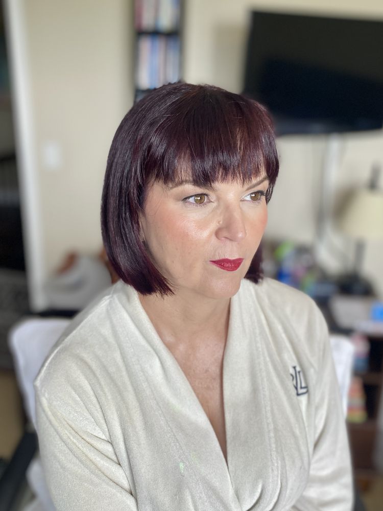 Makeup by Maria Vela Logo