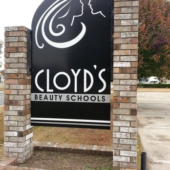 Cloyd's Beauty School - Set amongst the richly forested tony Bayou Desiard neighborhoods...this is one of the classiest schools in the country. - Cosmetology Schools Near Me - Monroe, Louisiana Cloyd's Beauty School - Set amongst the richly forested tony Bayou Desiard neighborhoods...this is one of the classiest schools in the country. - Cosmetology Schools Near Me - Monroe, Louisiana