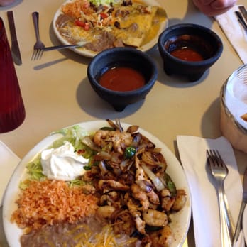 Salt Flats Cafe - Chicken and shrimp fajitas and the chile verde burrito. - Cafes Near Me - Wendover, Utah