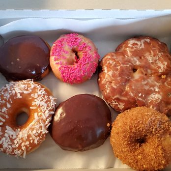 Winchell's Donut House - Donuts Near Me - Las Vegas, Nevada Winchell's Donut House - Donuts Near Me - Las Vegas, Nevada